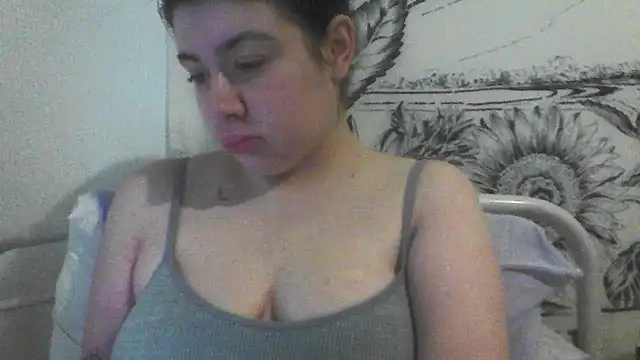 Snapshot of CamilaCherryX chatting on 11/04/25, 03:38 CamilaCherryX online show from 11/04/25, 03:38