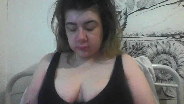 Snapshot of CamilaCherryX chatting on 10/03/25, 01:01 CamilaCherryX online show from 10/03/25, 01:01