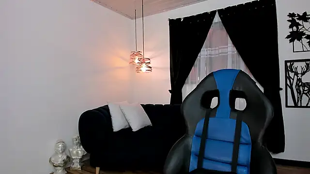 myeimmy 33 online show from 11/17/25, 10:14