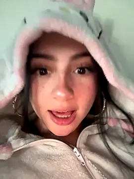 myeimmy 33 online show from 11/06/25, 10:36