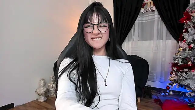 myeimmy 33 online show from 11/26/25, 10:32
