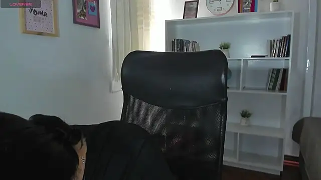 myeimmy 33 online show from 02/10/25, 02:37