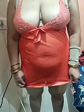 milf-kaira online show from 12/02/25, 03:58