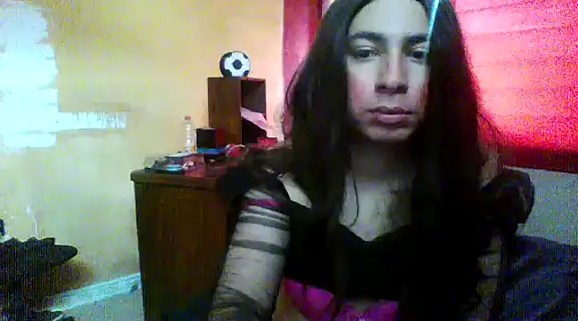 Snapshot of Yasmin_Paez99 chatting on 01/12/25, 08:03 Yasmin Paez99 online show from 01/12/25, 08:03