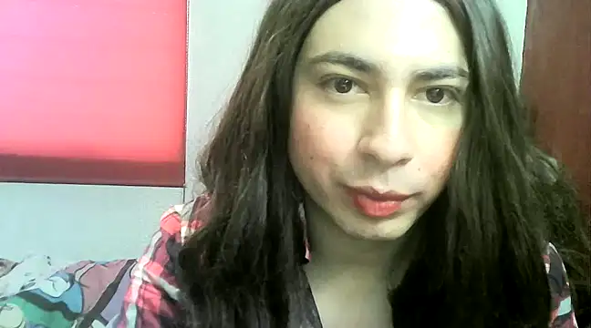 Snapshot of Yasmin_Paez99 chatting on 01/18/25, 03:49 Yasmin Paez99 online show from 01/18/25, 03:49