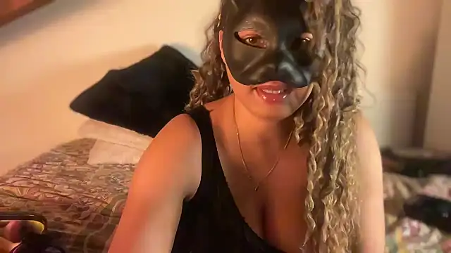 Snapshot of SCARLET-SANTANA chatting on 01/07/26, 10:04 SCARLET-SANTANA online show from 01/07/26, 10:04