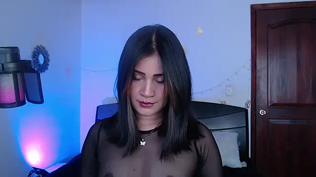 Snapshot of anhiahoney02 chatting on 02/04/25, 01:27 anhiahoney02 online show from 02/04/25, 01:27