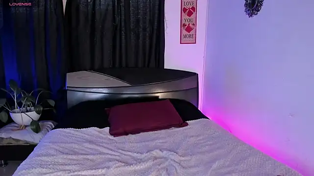 anhiahoney02 online show from 05/14/26, 10:07