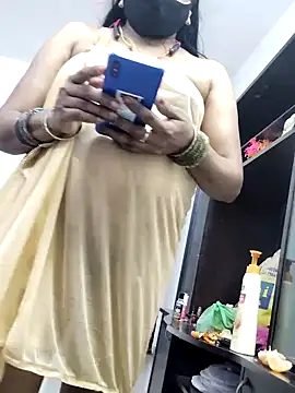 Snapshot of Tamilrojanew chatting on 12/12/24, 05:52 Tamilrojanew online show from 12/12/24, 05:52