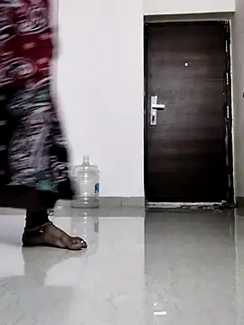 Tamilrojanew online show from 11/14/25, 10:08