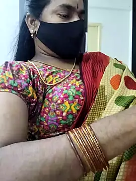 Snapshot of Tamilrojanew chatting on 10/16/25, 07:00 Tamilrojanew online show from 10/16/25, 07:00