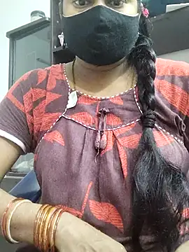Snapshot of Tamilrojanew chatting on 09/29/25, 08:10 Tamilrojanew online show from 09/29/25, 08:10