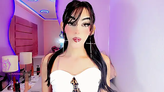 Shanelengel online show from 03/24/26, 09:04