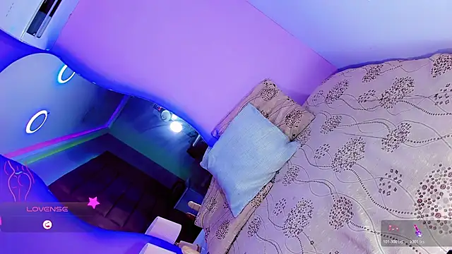 Shanelengel online show from 11/25/25, 05:52