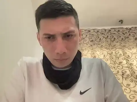 Snapshot of Jorge-Silla chatting on 09/29/25, 03:28 Jorge-Silla online show from 09/29/25, 03:28