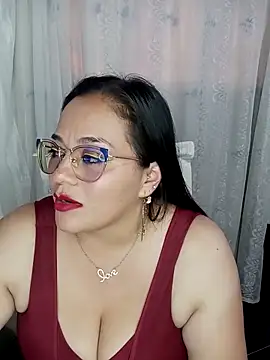 emily sweet13 online show from 03/04/25, 10:49