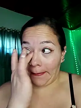 emily sweet13 online show from 09/22/25, 12:33