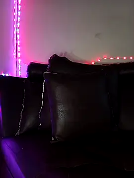 chloewildd  online show from 11/06/25, 09:08