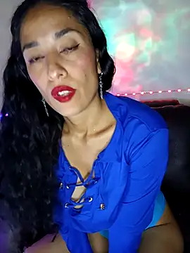 Snapshot of chloewildd_ chatting on 05/29/26, 03:45 chloewildd online show from 05/29/26, 03:45