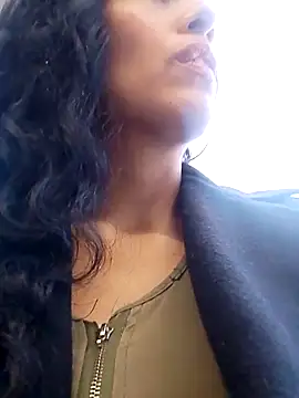 chloewildd  online show from 02/18/25, 08:25