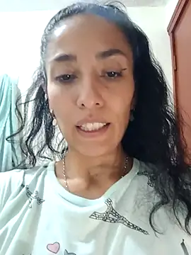 chloewildd  online show from 11/09/25, 10:25