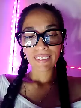 chloewildd  online show from 11/11/25, 03:23