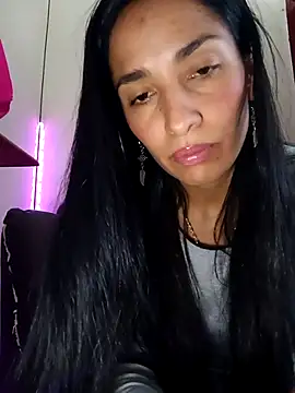 chloewildd  online show from 09/20/25, 07:41