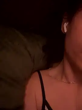 Petite moi online show from 01/10/26, 12:22