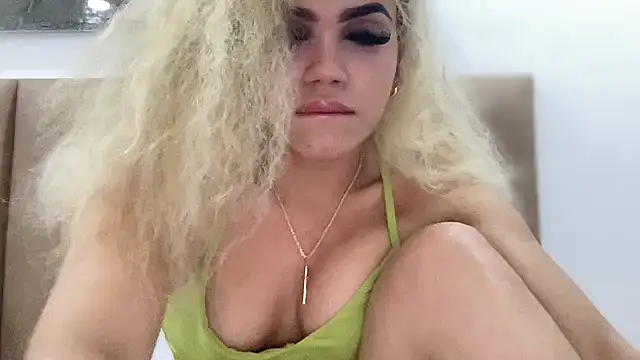 brithneysquirt online show from 10/22/25, 07:19