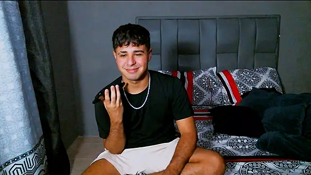 beautiful james online show from 01/30/25, 03:11