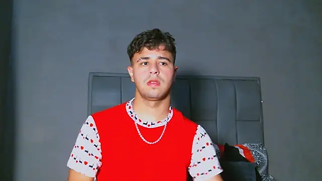 beautiful james online show from 01/24/25, 04:39