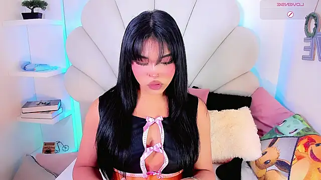 ValentinaMarinn online show from 04/17/26, 09:39