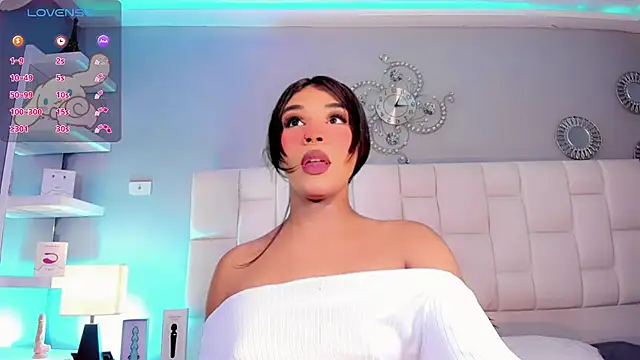 ValentinaMarinn online show from 03/08/25, 08:46