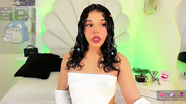 ValentinaMarinn online show from 09/25/25, 08:59