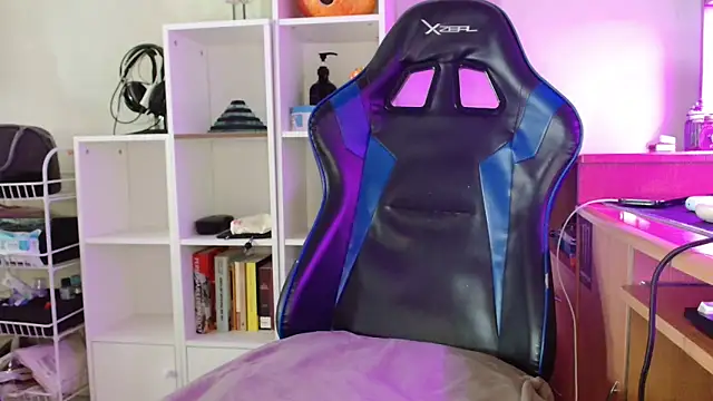 DirtyDi97 online show from 10/22/25, 04:17