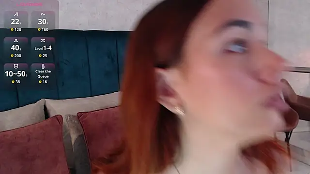 AdeleAndersonn online show from 11/13/25, 08:02