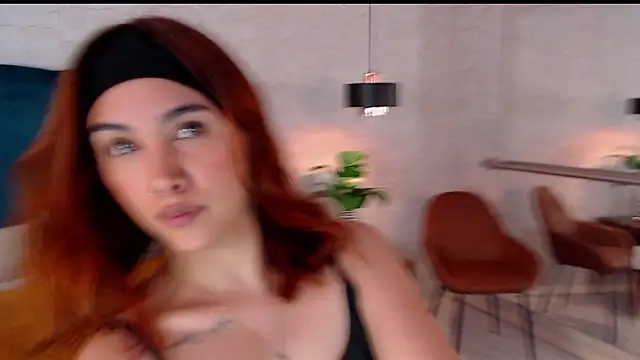 AdeleAndersonn online show from 11/19/25, 07:36