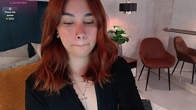 AdeleAndersonn online show from 12/02/25, 07:59