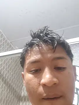 Snapshot of Tu_papi_69_ chatting on 10/12/25, 11:39 Tu papi 69 online show from 10/12/25, 11:39