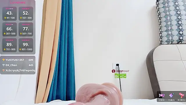 808dass online show from 10/24/25, 05:12