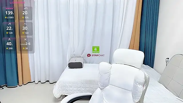 808dass online show from 04/18/26, 03:14