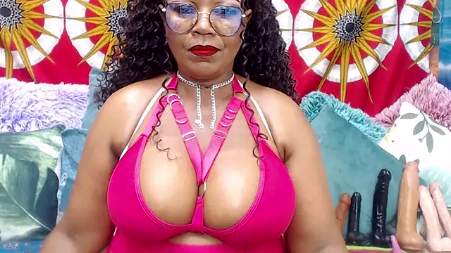Snapshot of MATURExxxASS chatting on 06/11/26, 12:35 MATURExxxASS online show from 06/11/26, 12:35