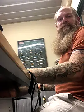 Ice mannHH online show from 09/30/25, 01:39