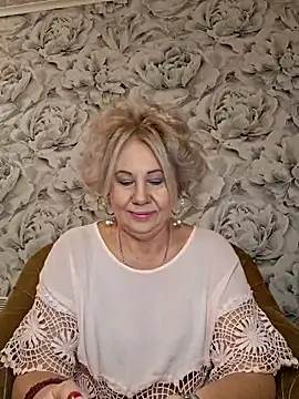 Snapshot of PALETT chatting on 12/07/24, 02:47 PALETT online show from 12/07/24, 02:47