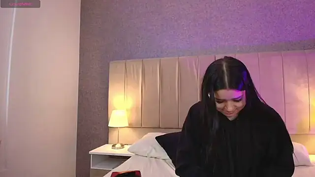 megan bat online show from 02/12/25, 12:33