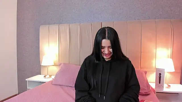 megan bat online show from 12/24/24, 05:16