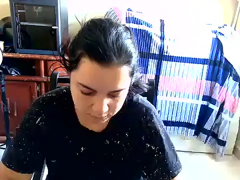 Victorialatina online show from 11/12/25, 05:39