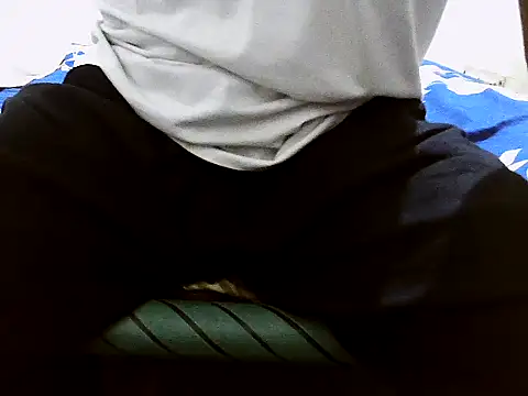 sexyguy1231 online show from 04/22/26, 06:58