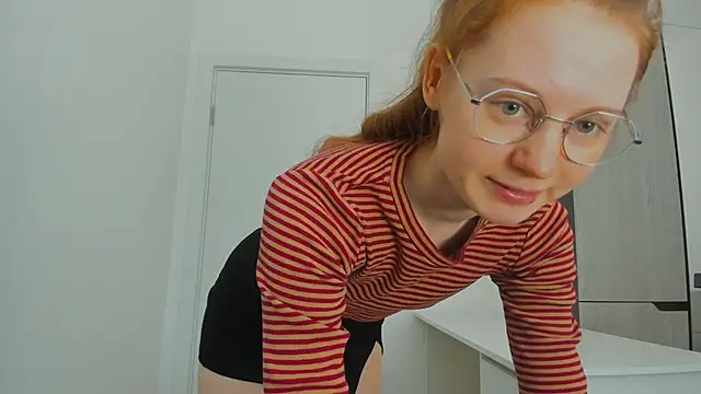 Snapshot of Fire_Luna chatting on 02/20/25, 09:11 Fire Luna online show from 02/20/25, 09:11