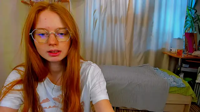 Fire Luna online show from 11/11/25, 06:08